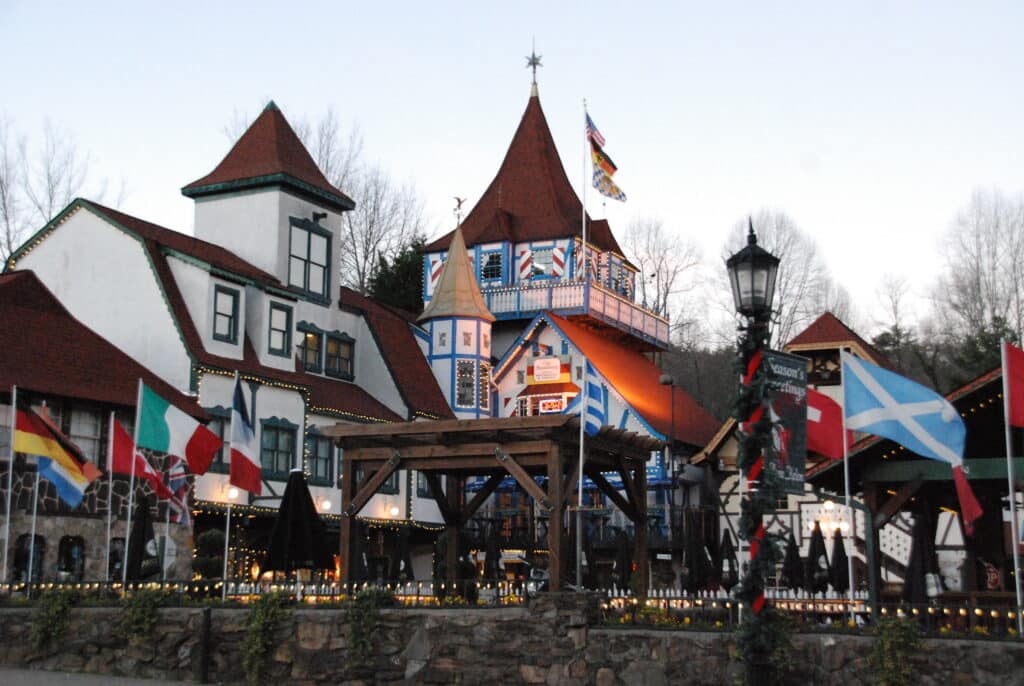 Local restaurants and cafés in small mountain towns of North Georgia