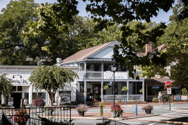 Charming mountain town streets in Helen, Blue Ridge, and Dahlonega, Georgia, featuring historic buildings, walkable downtowns, and mountain scenery.