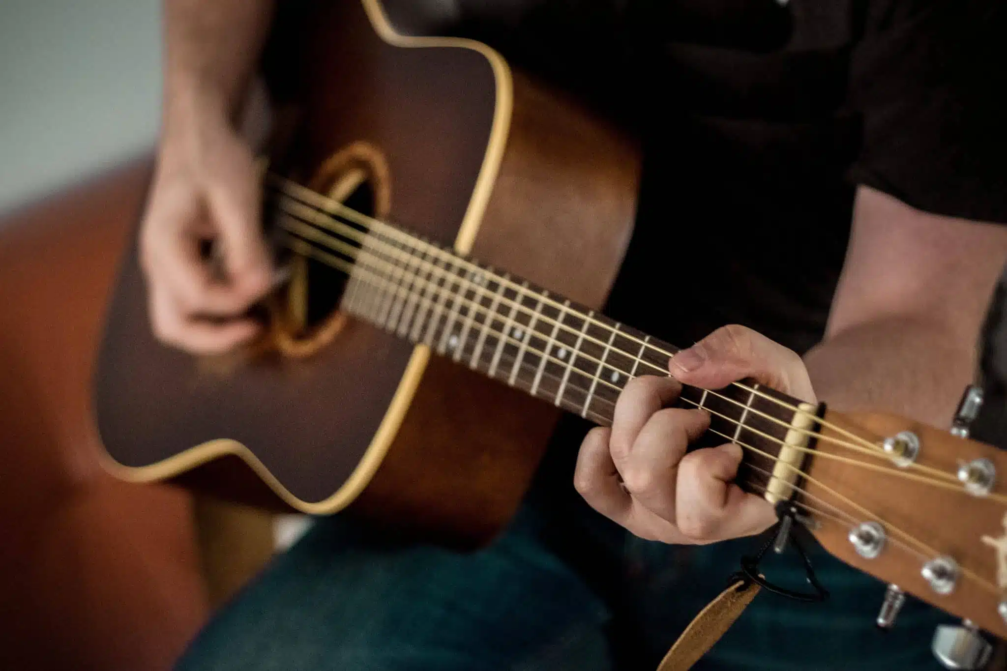 Live Music with Bobby Massingale
