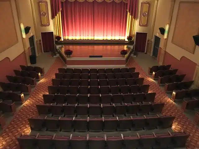 Luez Theatre